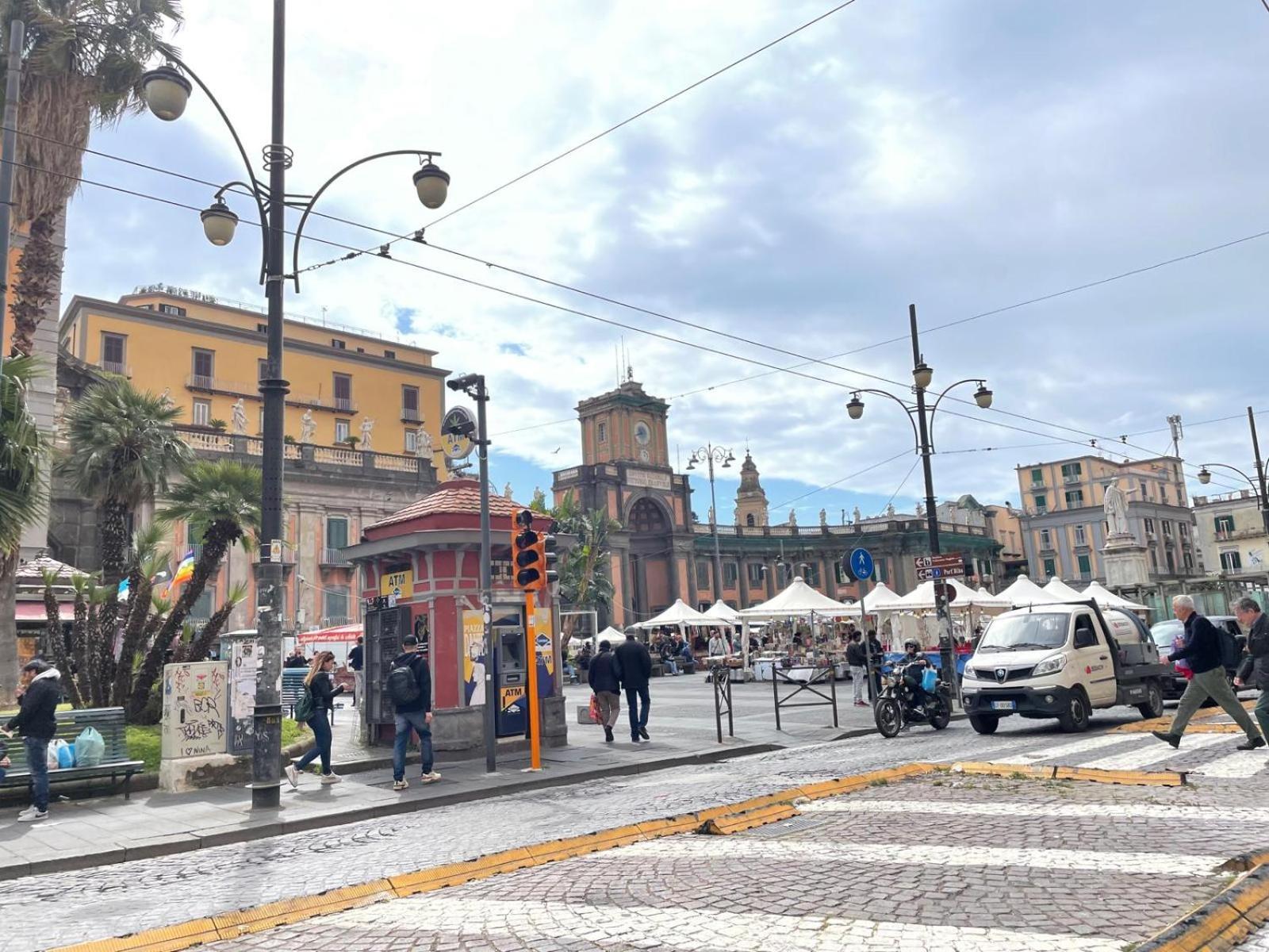 那不勒斯Colibri A Piazza Dante公寓 外观 照片